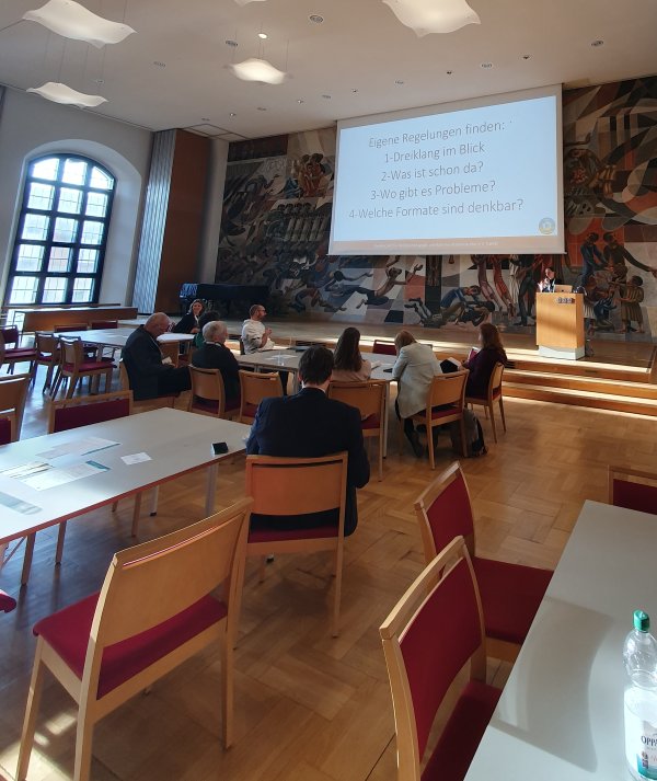 "Medienpädagogik gestalten - Kompetenzen stärken" 