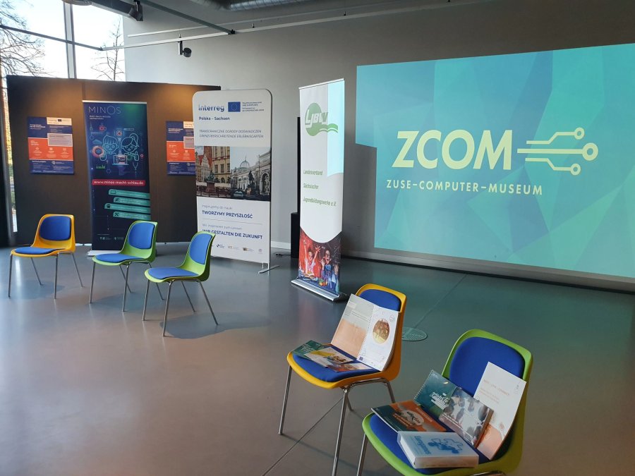 Gemeinsam Zukunft Gestalten - MINT ohne Grenzen